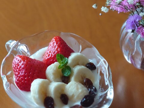 美活しましょᕷ˖いちごとバナナのヨーグルトꕤ୭*